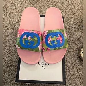GUCCI X Ken Scott Pursuit Interlocking G Logo Slides. Size 10.5 EUC